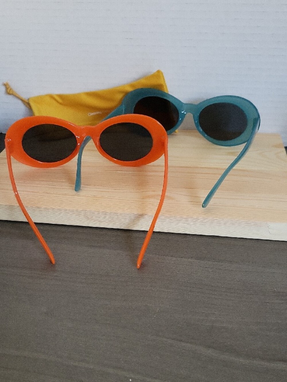 Retro Nirvana Curt Cobain Style Oval Sunglasses in Orange & Teal Set of 2 - Picture 11 of 12